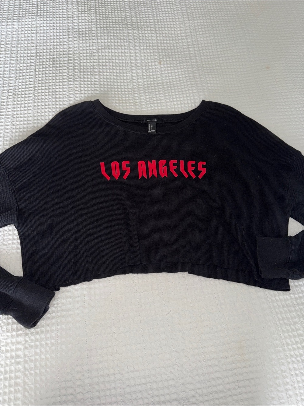Forever 21 Black Cropped 'Los Angeles' Pullover - Black and Red Graphic
